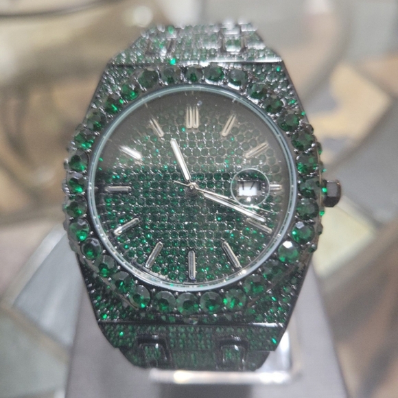 Mens Luxury Full Ice Green Simulated Diamond Hip Hop Bling Quartz Movement Watch - Picture 12 of 12